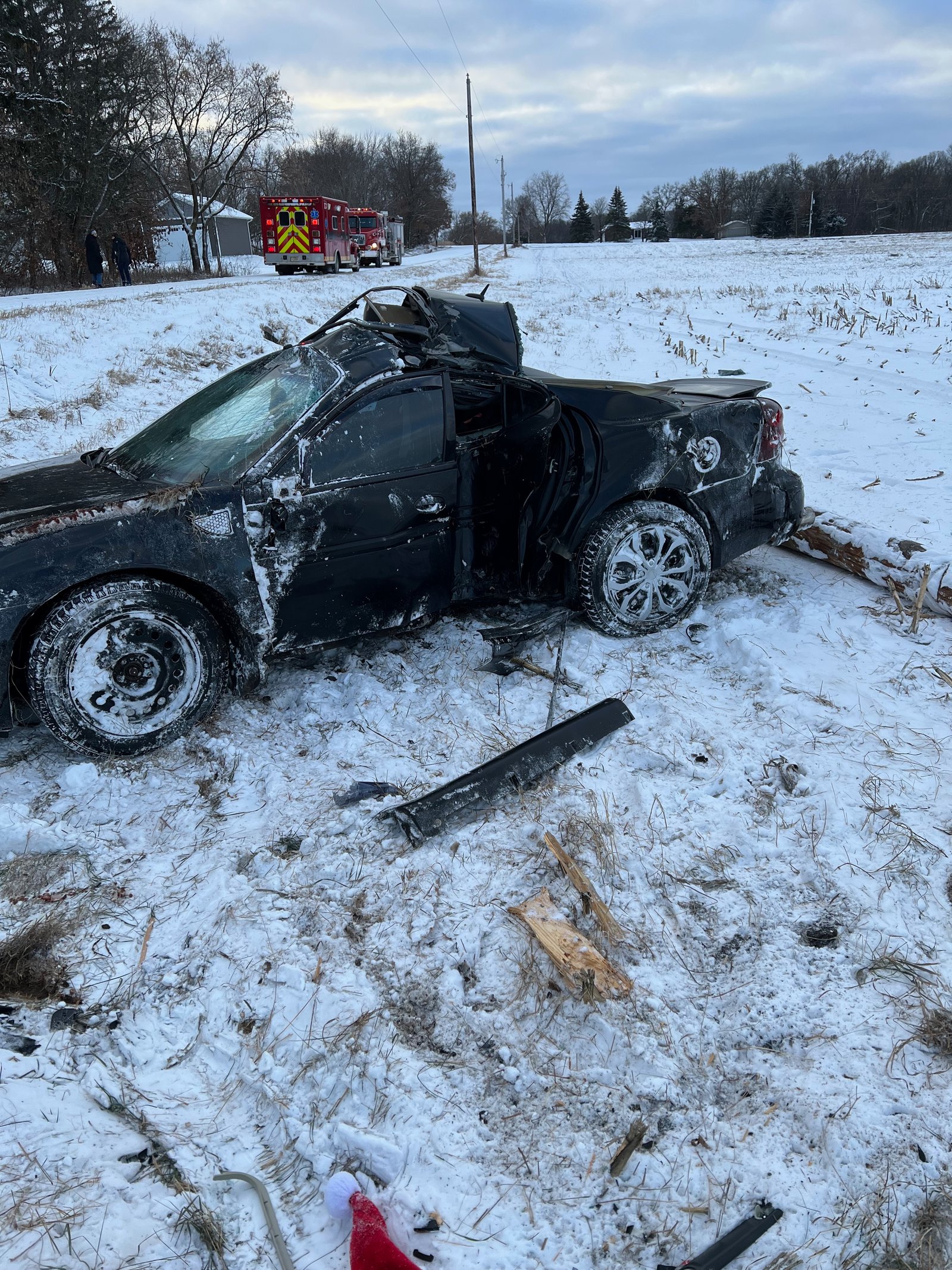 2024-12-20 Car vs Pole